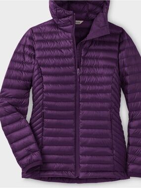 Duluth Trading Co. Packable Women's Down Puffer Jacket in Blackberry Size L